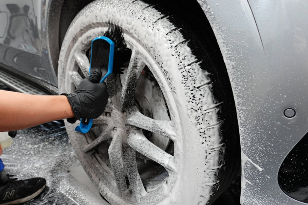 [SKORP] Wheel Brush
